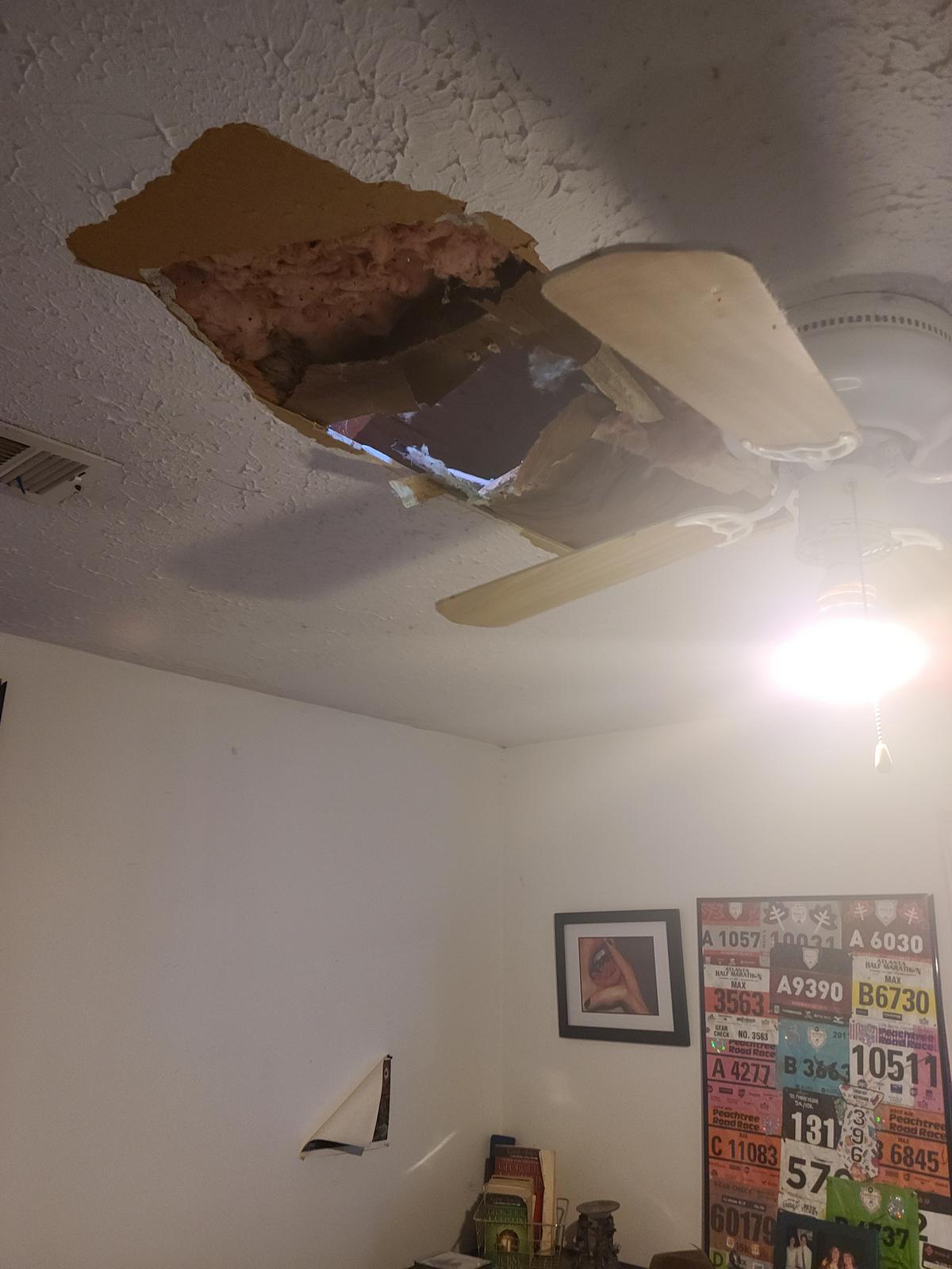 Bad Days Happen (24 pics)