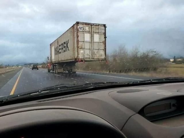 Terrible Drivers (16 pics)