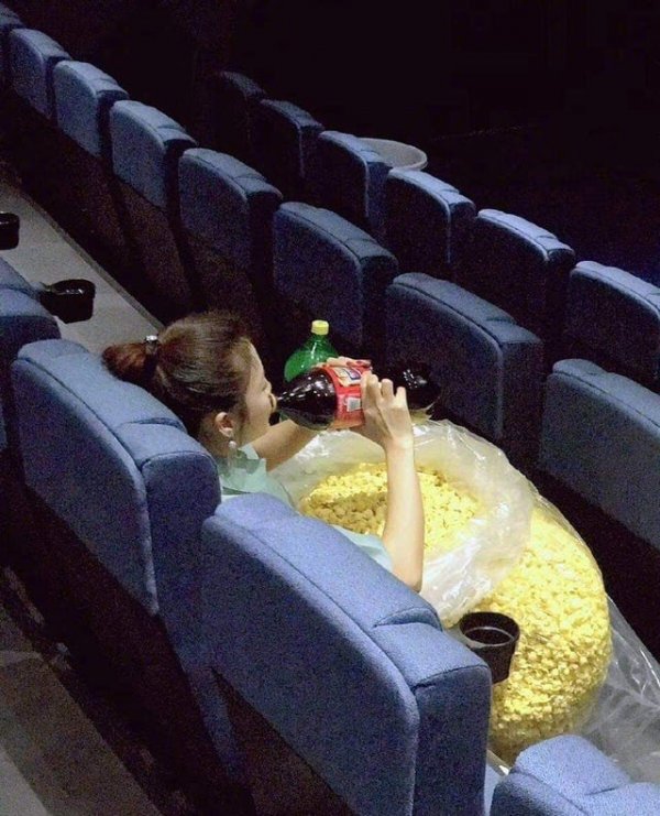 What Is Going On Here? (15 pics)