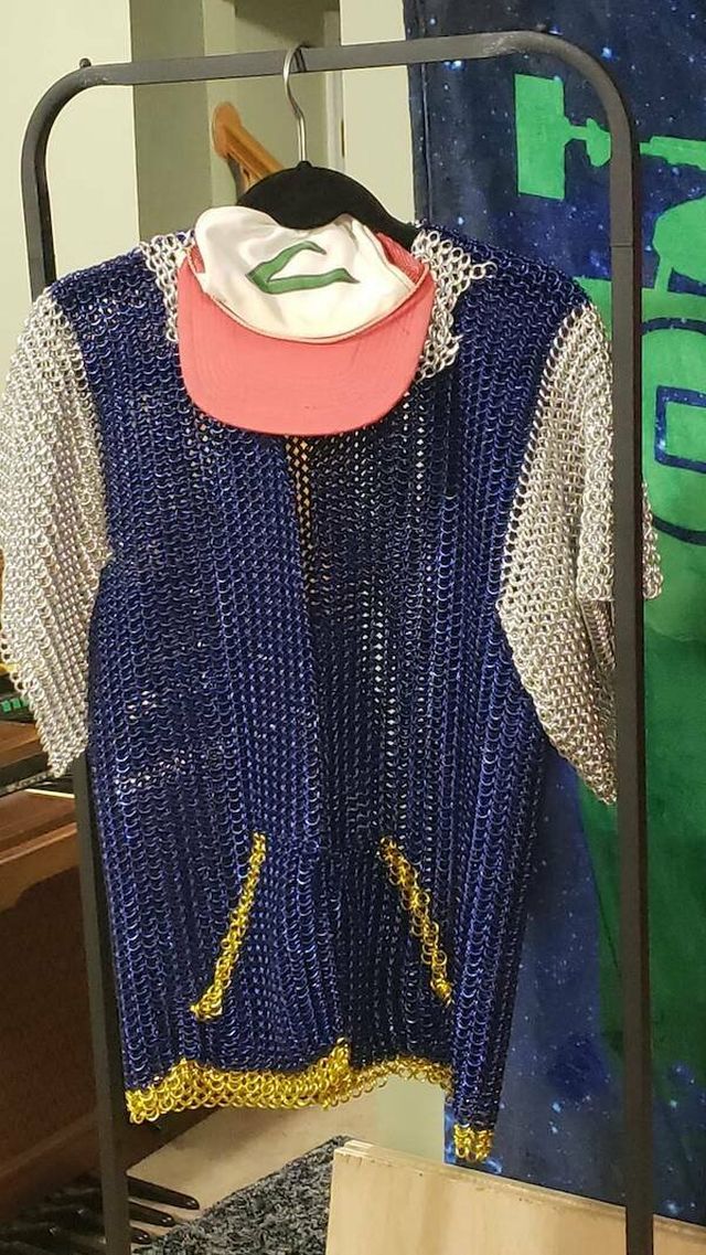 Strange Clothes (17 pics)