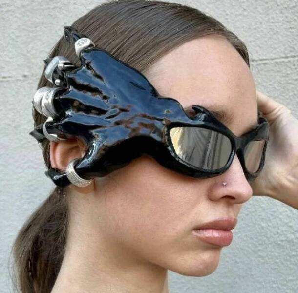 Strange Fashion (12 pics)
