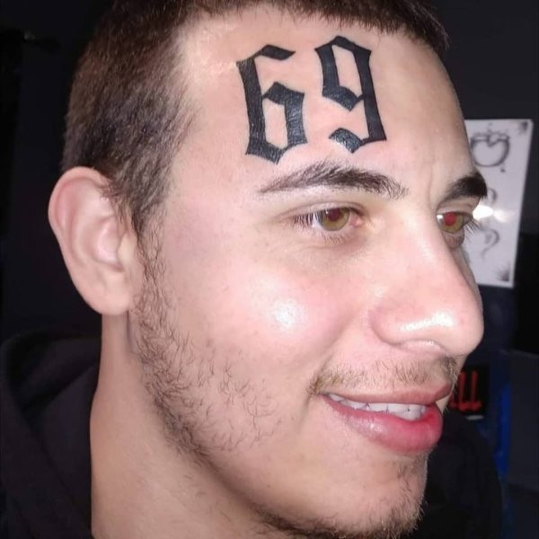 Awful Tattoos (17 pics)