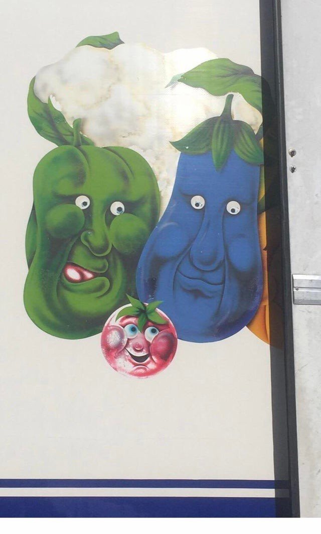 Really Strange Finds (17 pics)