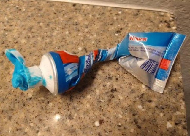 Annoying Finds And Situations (16 pics)