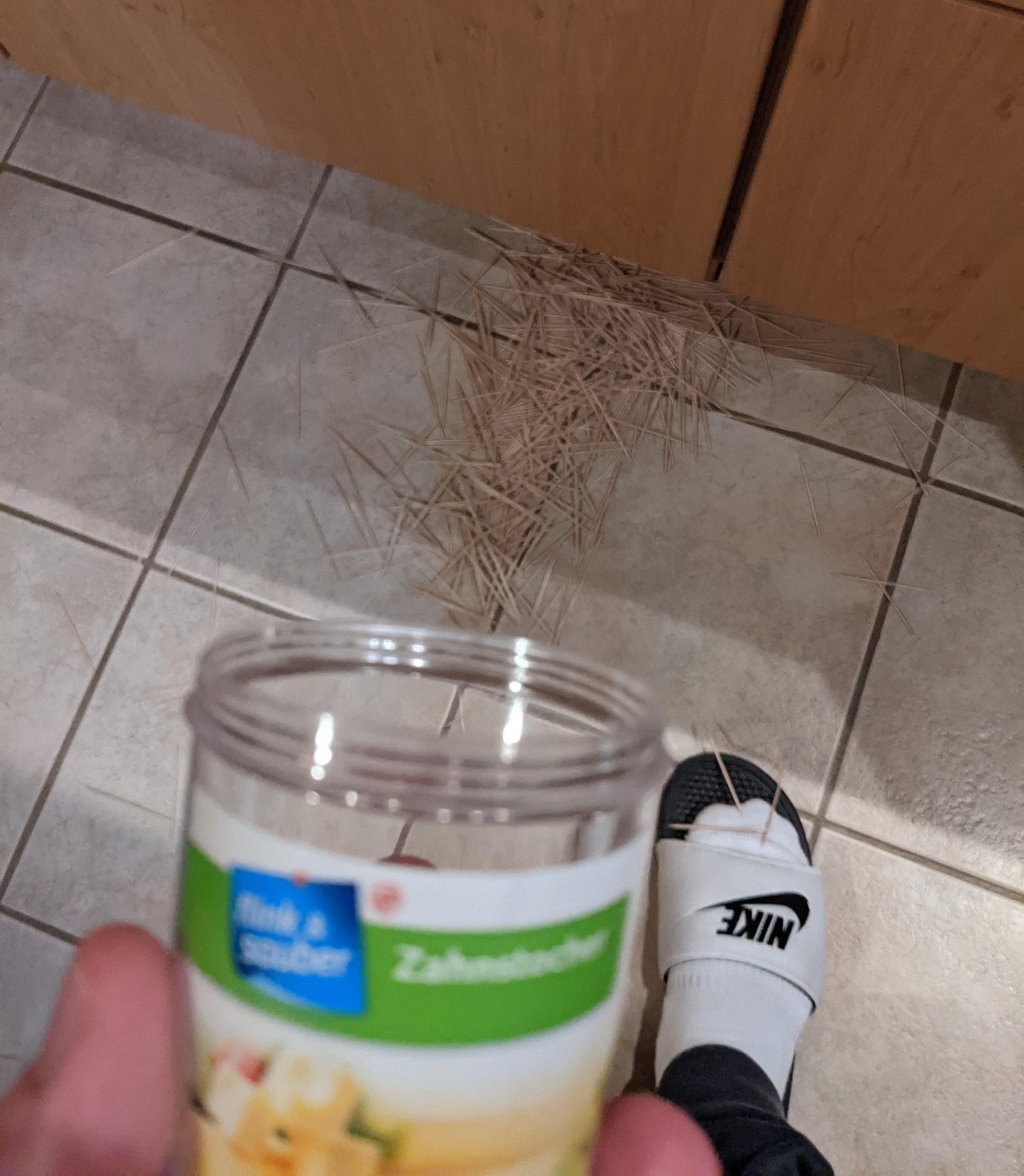 Bad Days Happen (27 pics)