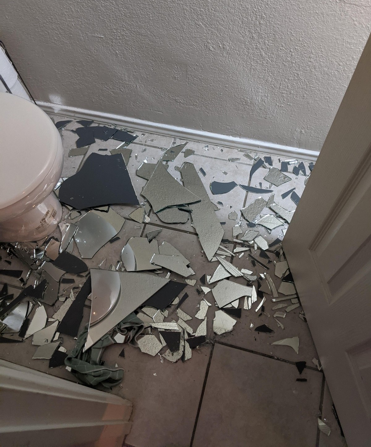 Bad Days Happen (27 pics)