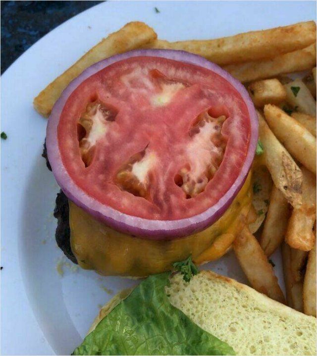 Unexpected And Perfect Coincidences (25 pics)