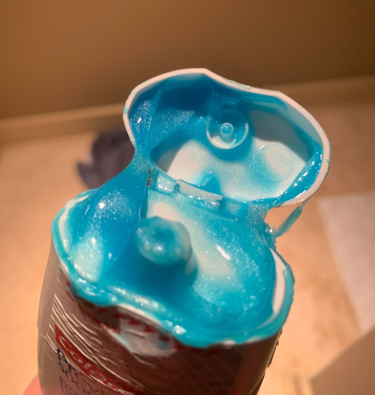Bad Days Happen (23 pics)