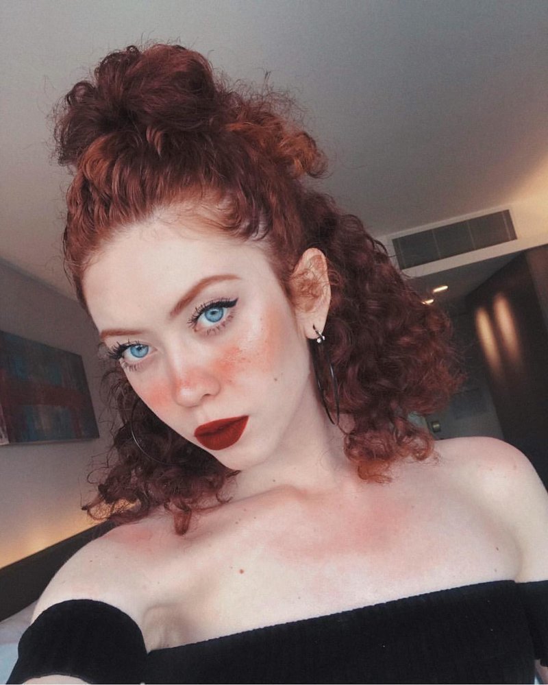 Girls With Freckles (20 pics)