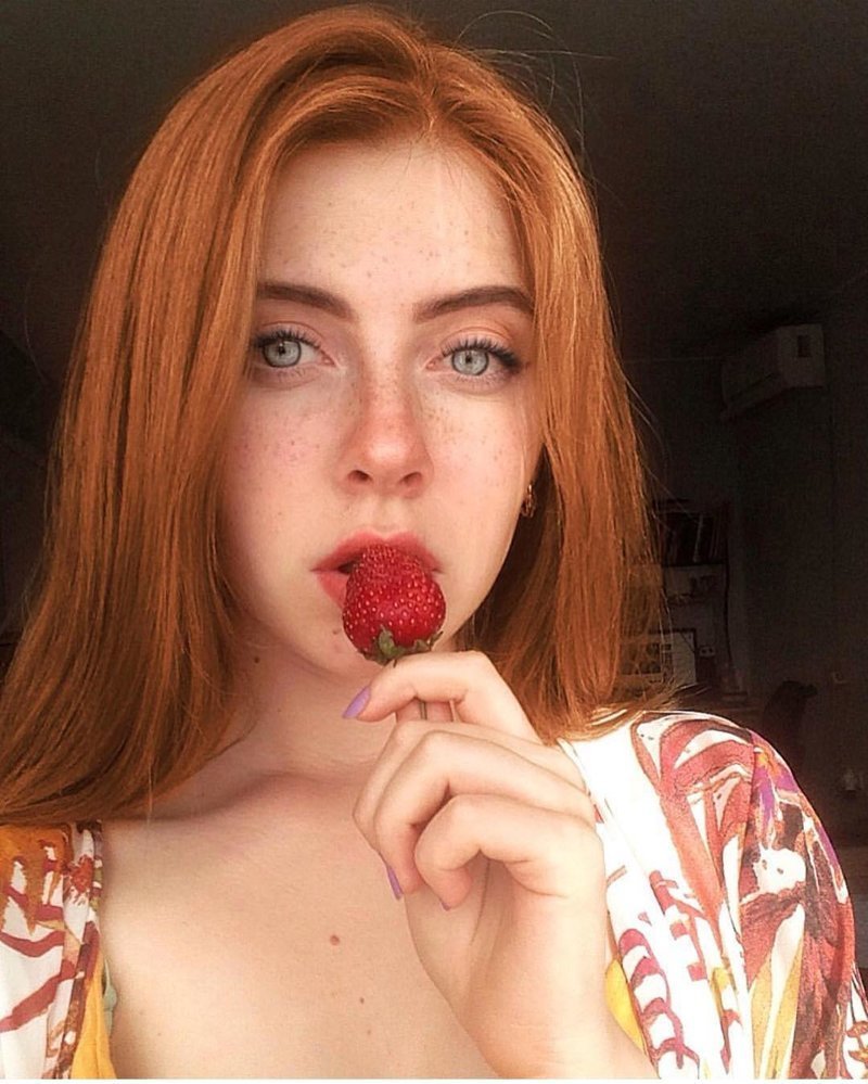 Girls With Freckles (20 pics)