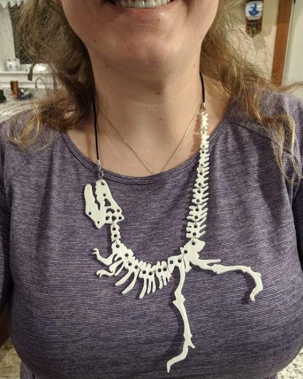 Weird Finds In Thrift Shops (14 pics)