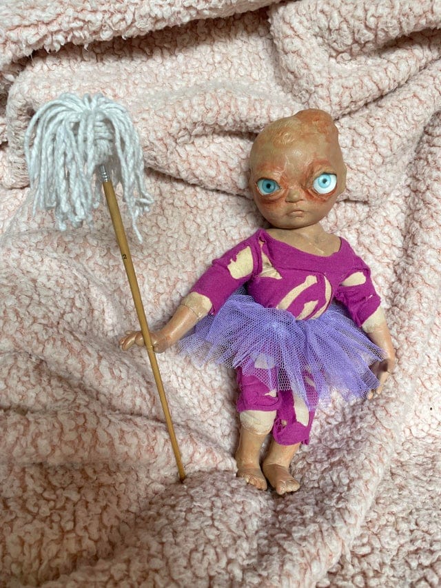Creepy Dolls (15 pics)