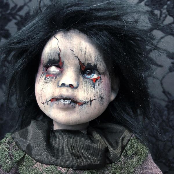 Creepy Dolls (15 pics)