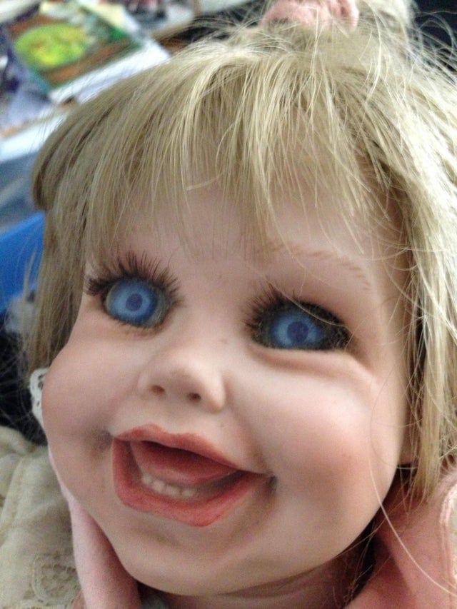 Creepy Dolls (15 pics)