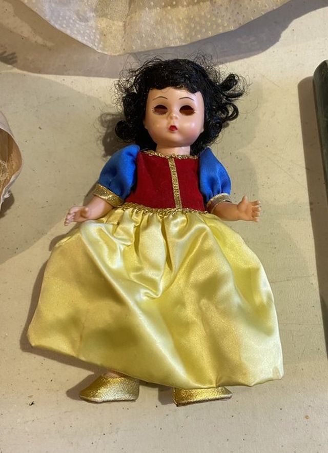 Creepy Dolls (15 pics)