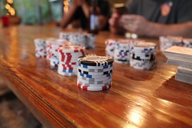 How Online Casinos Use Bonuses to Attract And Retain Players in 2025