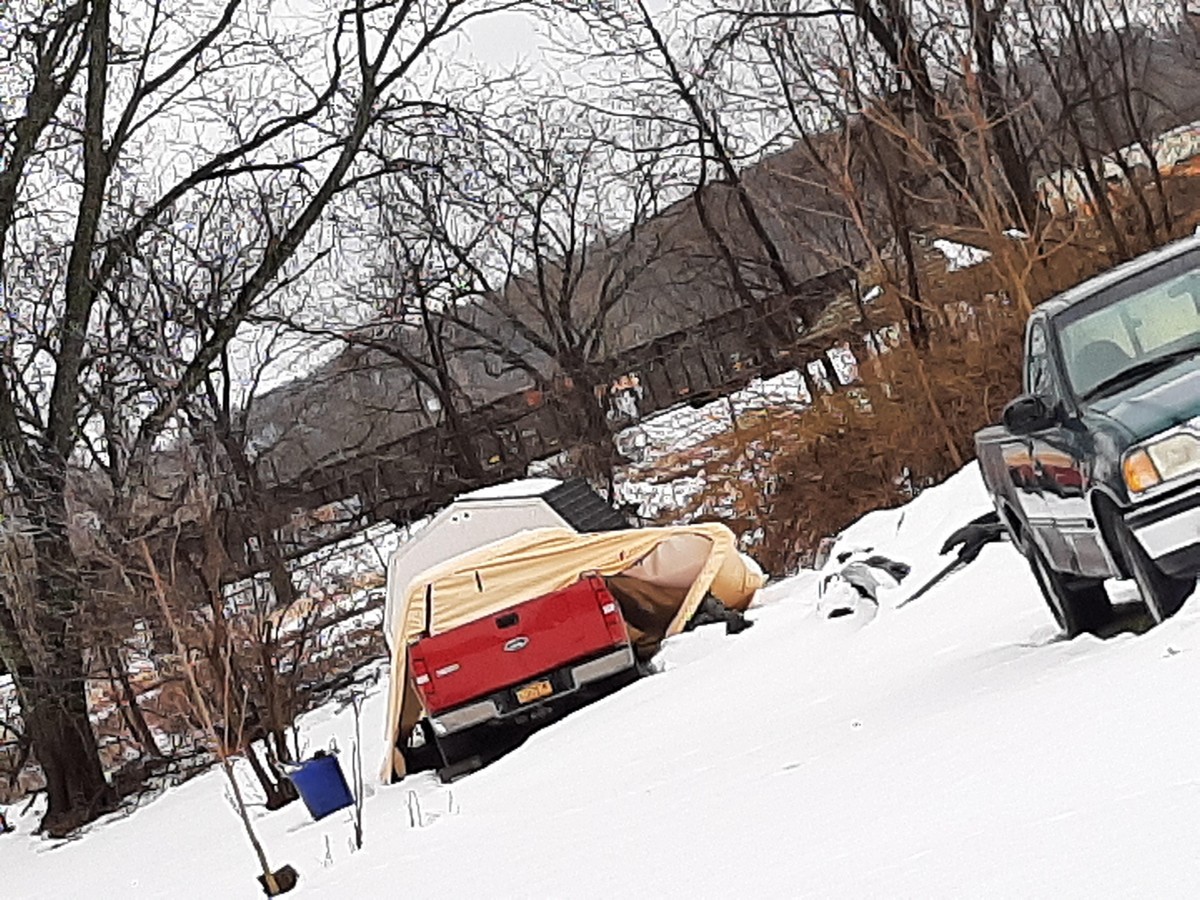 Bad Days Happen (27 pics)