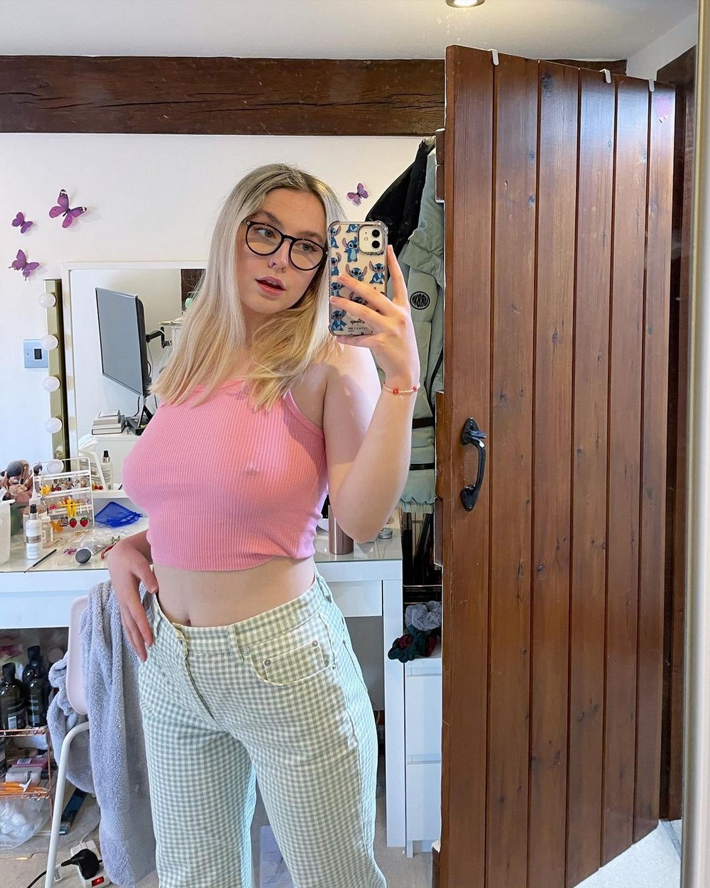 Girls In Glasses (21 pics)