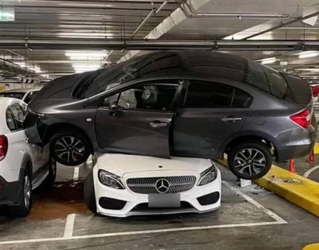 Expensive Fails (19 pics)