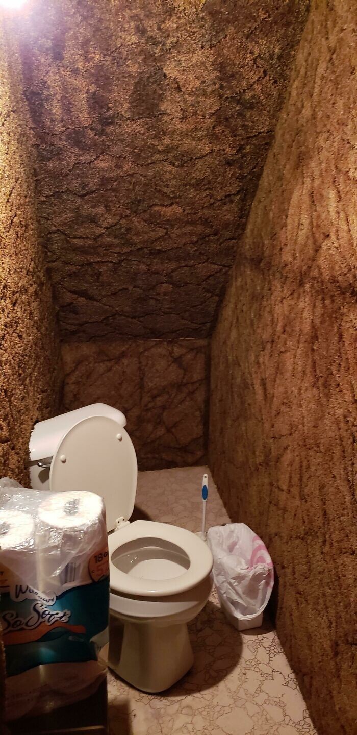 Weird Interiors (23 pics)