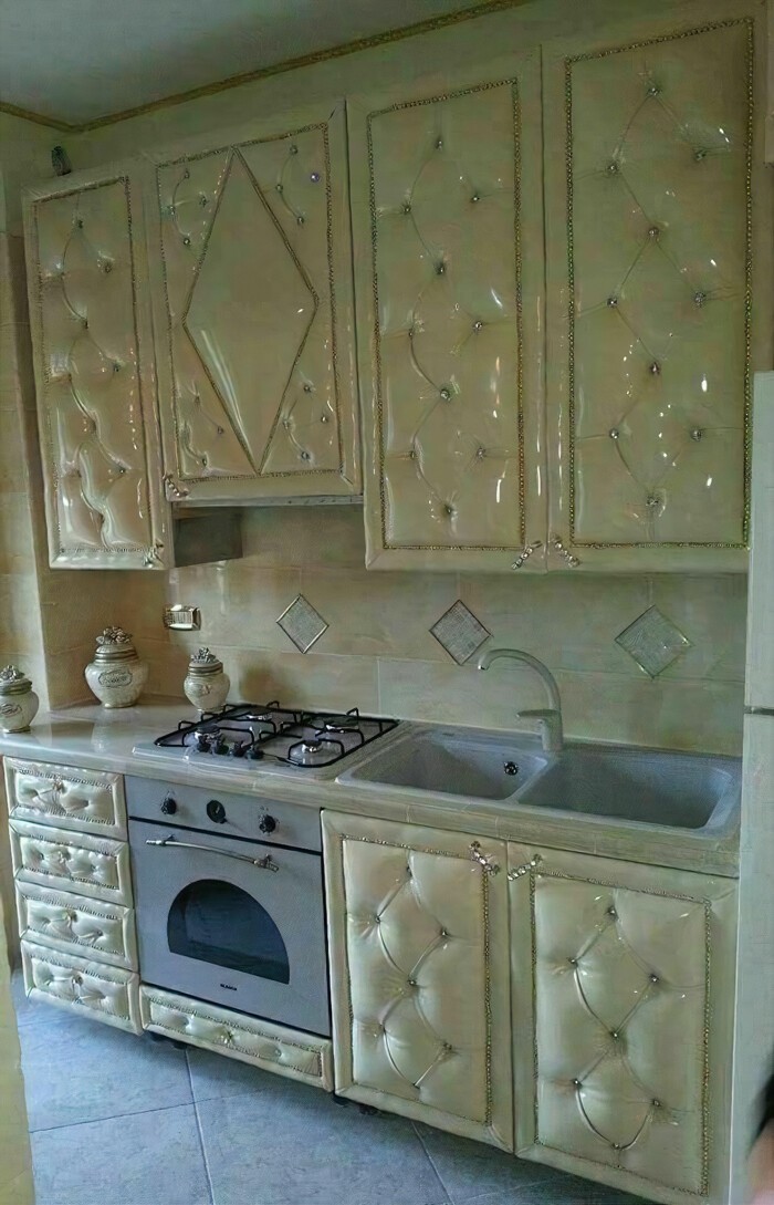 Weird Interiors (23 pics)