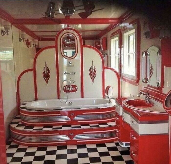 Weird Interiors (23 pics)