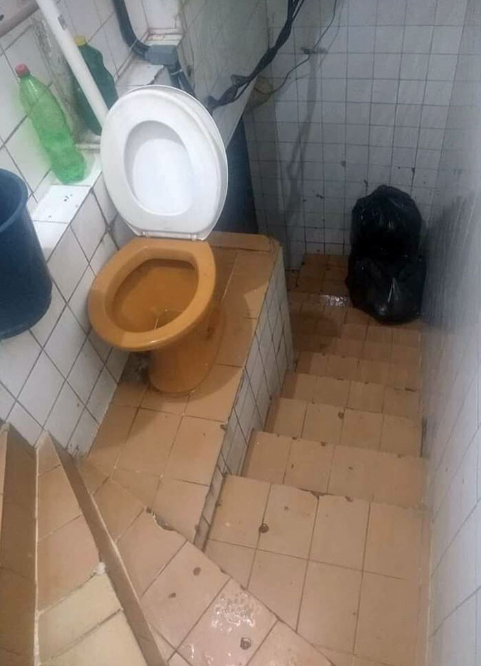 Weird Interiors (23 pics)