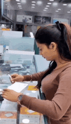 Acid GIFs, January 23 (25 gifs) Acid GIFs, January 23 (25 gifs)