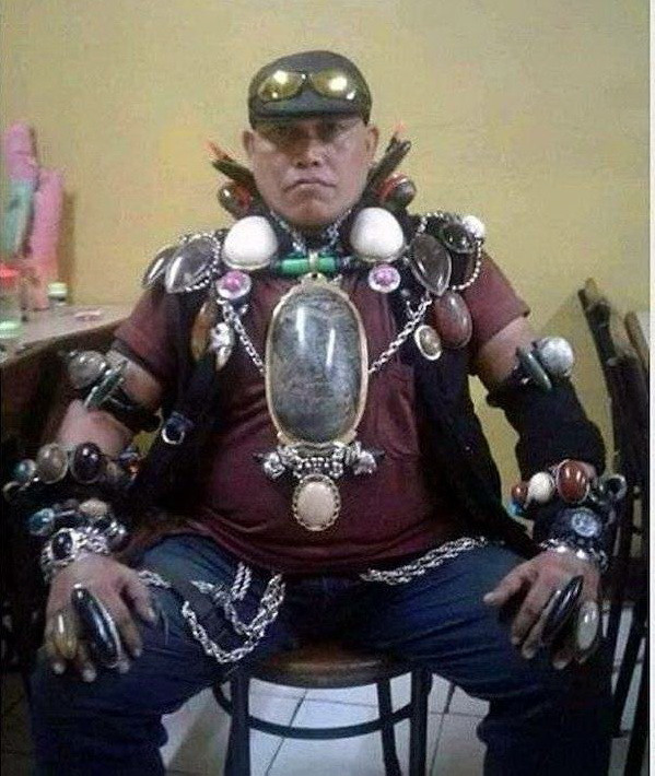 Awful Fashion (18 pics)