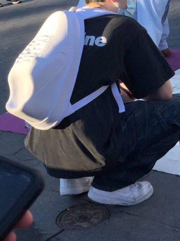 Awful Fashion (18 pics)