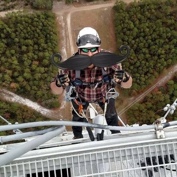 Hilarious Work Photos (20 pics)