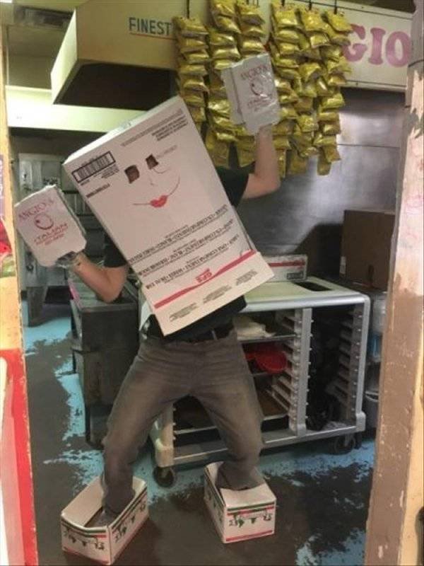 Hilarious Work Photos (20 pics)