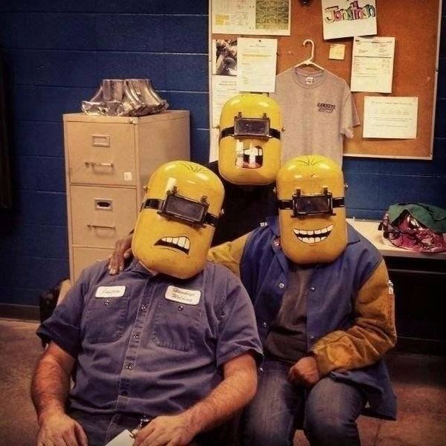 Hilarious Work Photos (20 pics)