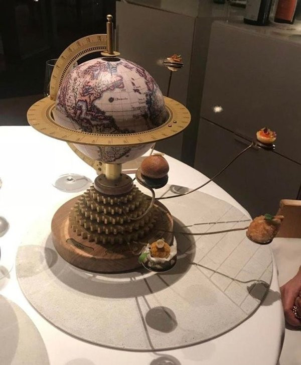 Weird Food Serving (23 pics)