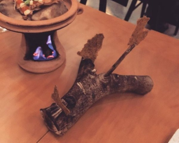 Weird Food Serving (23 pics)