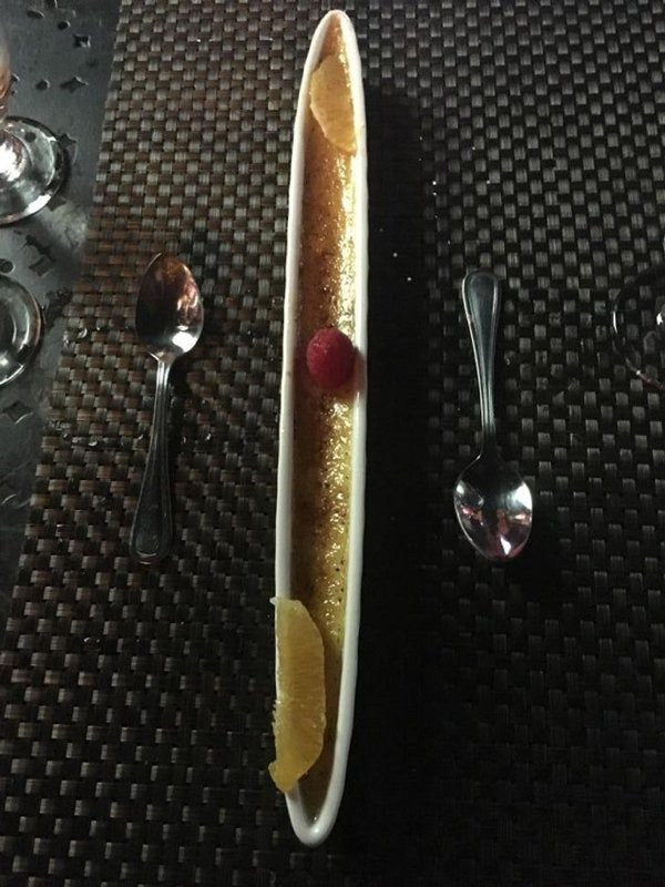 Weird Food Serving (23 pics)
