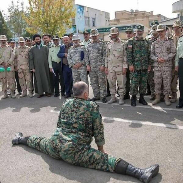 What Is Going On Here? (15 pics)