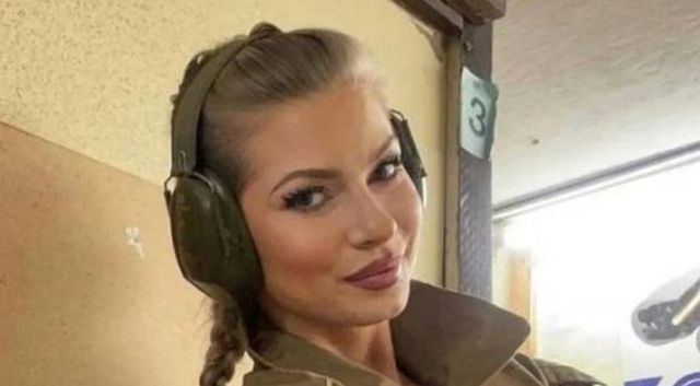 Girls With Guns (36 pics)