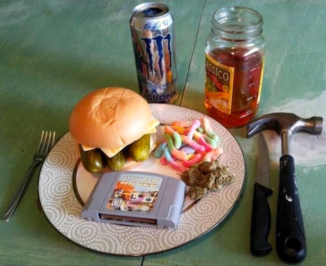 What Is Going On Here? (37 pics)