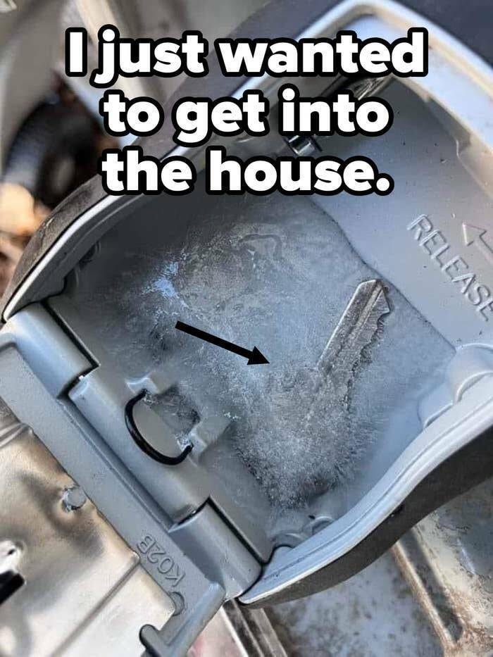Bad Days Happen (23 pics)