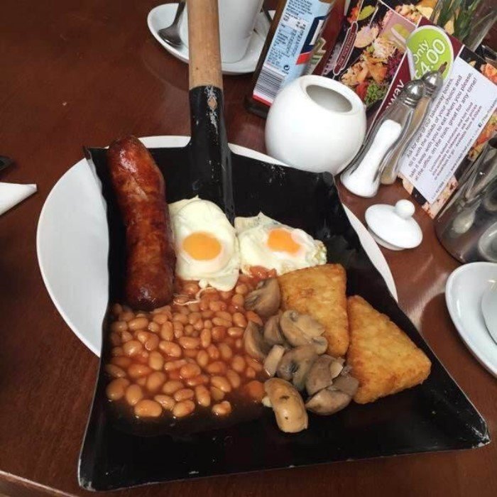Odd Food Serving (15 pics)