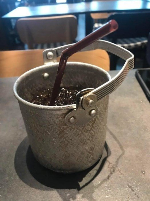 Odd Food Serving (15 pics)