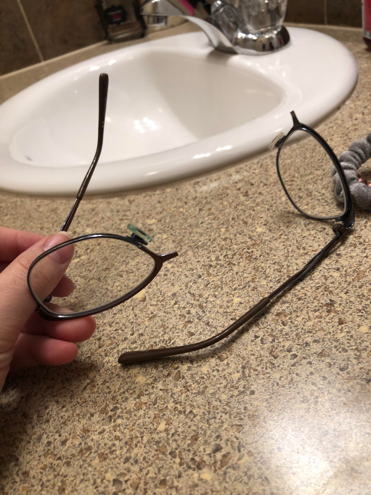 Bad Days Happen (26 pics)