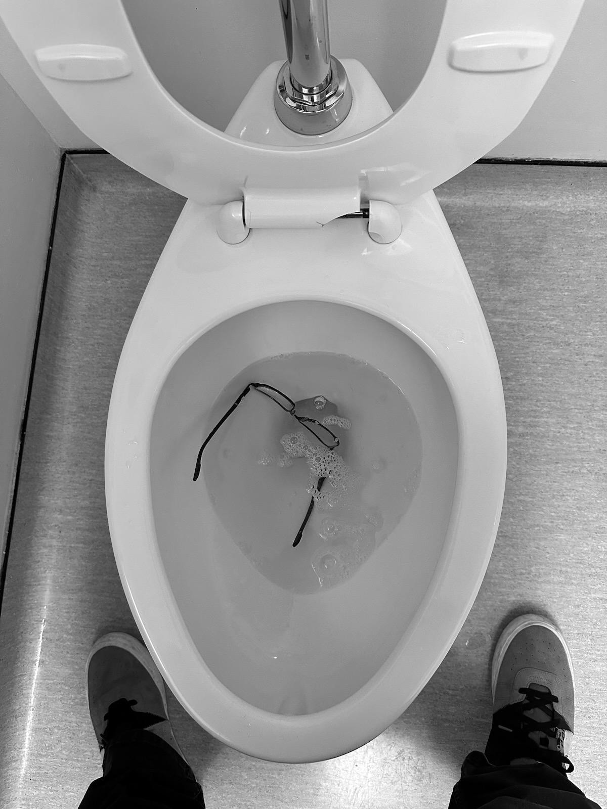 Bad Days Happen (28 pics)