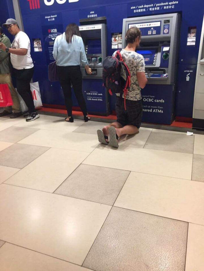 Problems Of Tall People (23 pics)