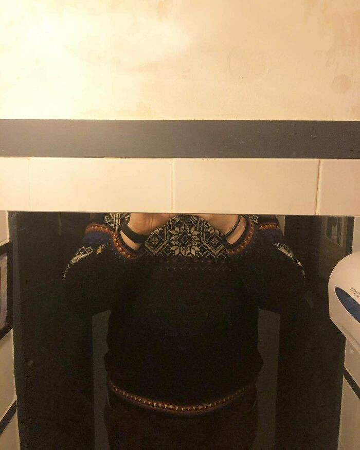 Problems Of Tall People (23 pics)