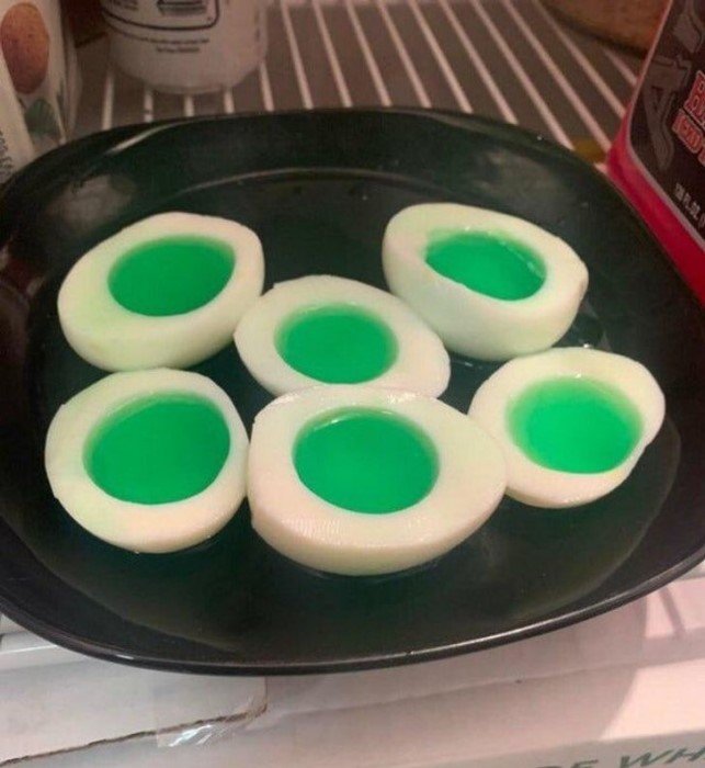 Weird Dishes And Food Serving (17 pics)