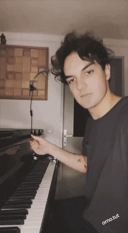 Acid GIFs, February 12 (25 gifs) Acid GIFs, February 12 (25 gifs)