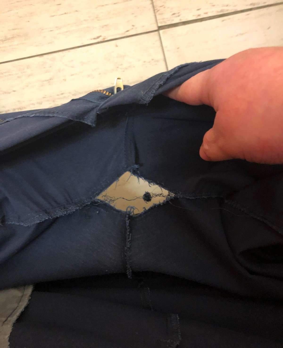 Bad Days Happen (23 pics)