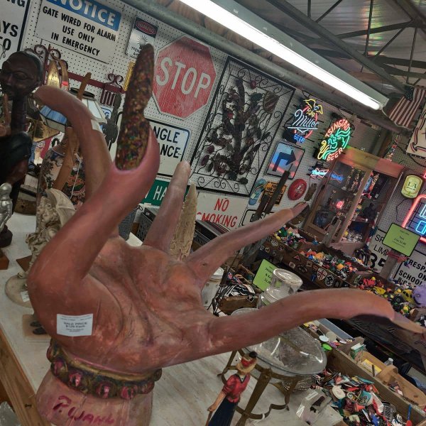 Weird Finds In Thrift Shops (17 pics)